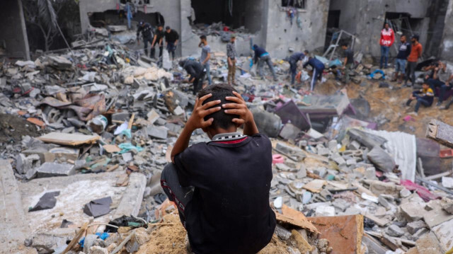 İsrail Gazze'de zorla yerinden edilenlerin sığındığı okulların yüzde 69'unu vurdu
