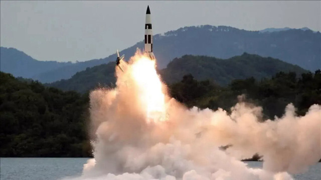 Japonya ve Güney Kore Kuzey Kore'nin balistik füze fırlattığını duyurdu