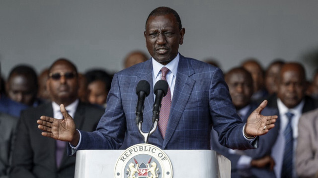 Le président du Kenya, William Ruto, s'adresse aux médias lors d'une conférence de presse à la State House à Nairobi, le 26 juin 2024.