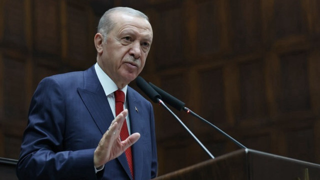 Le Président turc, Recep Tayyip Erdogan, assiste à la réunion du groupe de son parti (AKP) à la Grande Assemblée nationale turque à Ankara, en Türkiye, le 26 juin 2024.