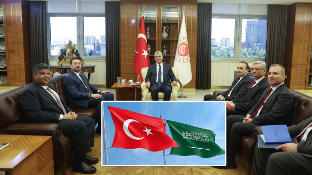 Ticaret Bakanı Ömer Bolat, Suudi Arabistan'ın Ankara Büyükelçisi Abu Al-Nasr'ı kabul etti.