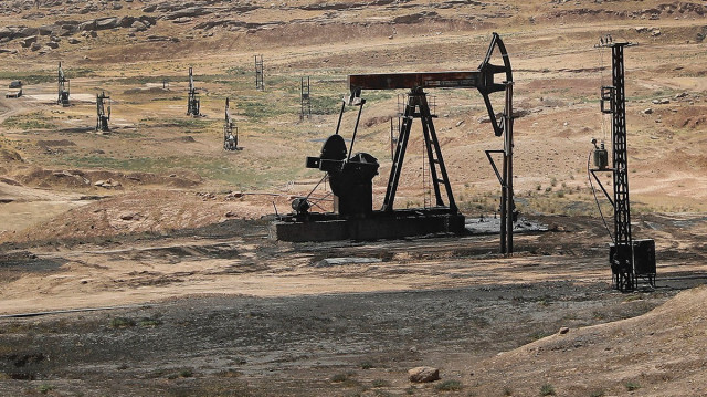 Террористы РПК в год присваивают сирийскую нефть на $2,5 млрд | Мир