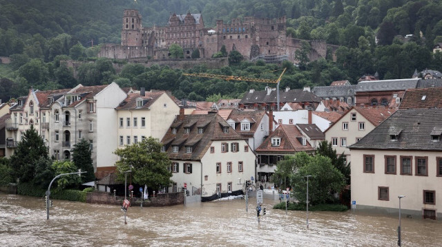 La partie historique de Heidelberg est inondée lors de la crue de la rivière Neckar à Heidelberg, dans le sud-ouest de l'Allemagne, le 3 juin 2024.