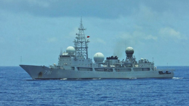 Un navire militaire chinois naviguant à quelques kilomètres au sud-est de l'île Verte, située au large de la côte orientale de Taïwan, le 24 mai.