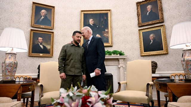 Le président ukrainien, Volodymyr Zelenky et son homologue américain, Joe Biden.