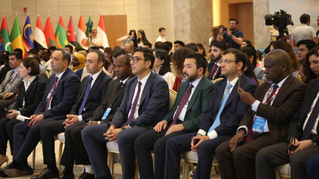 Şuşa, en Azerbaïdjan, devient la 10ème Capitale de la Jeunesse de l'OCI, accueillant plus de 150 jeunes de 36 pays pour promouvoir la paix, la coopération et le développement des capacités des jeunes.