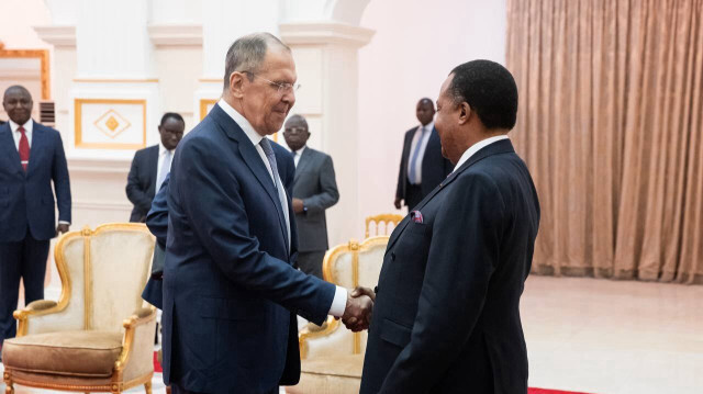 Le Président du Congo (Brazzaville) Denis Sassou N'Guesso et le ministre des Affaires étrangères de la Russie, Sergueï Lavrov