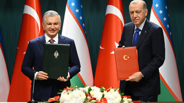 تركيا وأوزبكستان توقعان 18 اتفاقية تعاون
