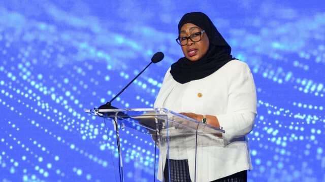 La présidente de la Tanzanie, Samia Suluhu Hassan, s'exprime lors du Forum sur l'énergie d'Oslo, en Norvège, le 14 février 2024.