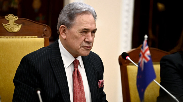 Le vice-premier ministre et ministre des affaires étrangères de Nouvelle-Zélande, Winston Peters, participant à une réunion avec le ministre des affaires étrangères du Viêt Nam, Bui Thanh Son, à la Government Guest House à Hanoï, le 5 juin 2024.