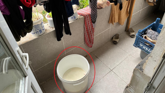  Suriye uyruklu Lemis B.. peynir yapımı için konulan süt dolu kovanın içerisine düştü. 