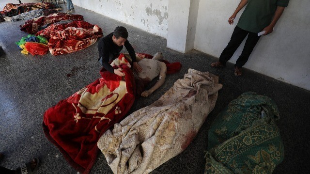 Katil İsrail'in Gazze'ye saldırıları devam ediyor.