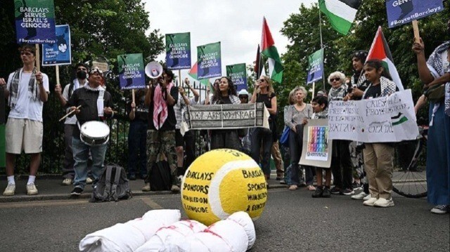 لندن.. احتجاجات متضامنة مع فلسطين على هامش بطولة "ويمبلدون"