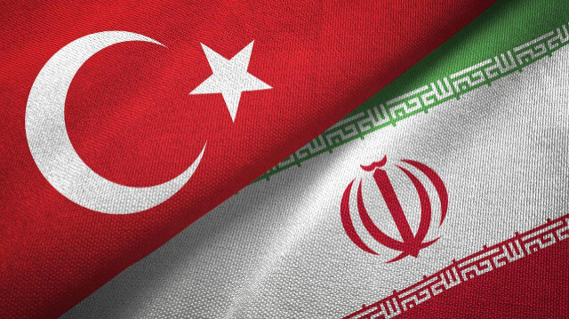Министр иностранных дел Турции Хакан Фидан провел телефонный разговор с исполняющим обязанности министром иностранных дел Ирана Али Багери.

