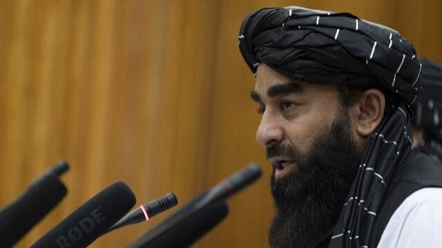 Le porte-parole taliban Zabihullah Mujahid lors d'une conférence de presse à Kaboul le 30 juin 2022.