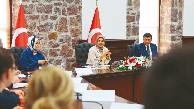 Aile ve Sosyal Hizmetler Bakanı Mahinur Özdemir Göktaş