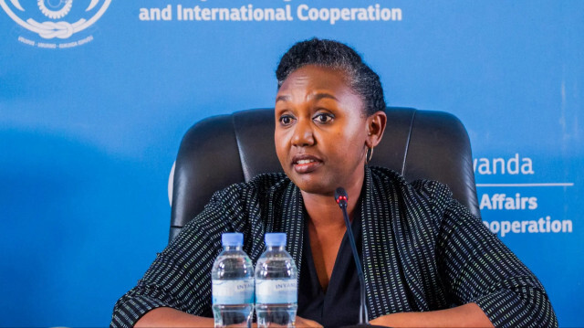 La Porte-parole du gouvernement rwandais, Yolande Makolo, répond aux accusations et menaces de la RDC, affirmant leur détermination à se défendre et à désamorcer la situation.