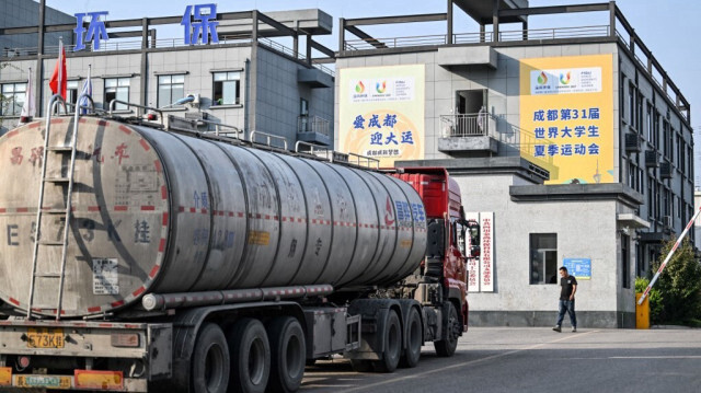 une vue de l'entreprise Sichuan Jinshang Environmental Technology, où les huiles usées collectées dans les restaurants sont recyclées et transformées en précurseur pour produire du carburant, à Chengdu, dans la province chinoise du Sichuan (sud-ouest). 