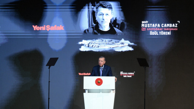 Cumhurbaşkanı Recep Tayyip Erdoğan, Demokrasi ve Özgürlükler Adası'nda Şehit Mustafa Cambaz Fotoğraf Yarışması Ödül Töreni'ne katıldı.