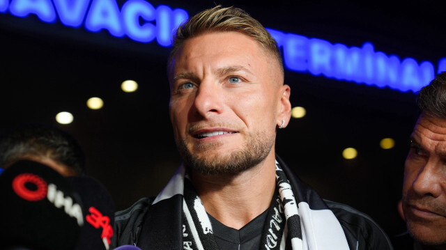 Ciro Immobile, taraftarın ilgisi karşısında şaşkınlığını gizleyemedi.