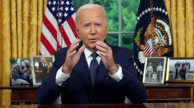 Le président Joe Biden s'adressant à la nation depuis le bureau ovale de la Maison Blanche à Washington, dimanche 14 juillet 2024, au sujet de la tentative d'assassinat du candidat républicain à la présidence, l'ancien président Donald Trump, lors d'un rassemblement de campagne en Pennsylvanie.