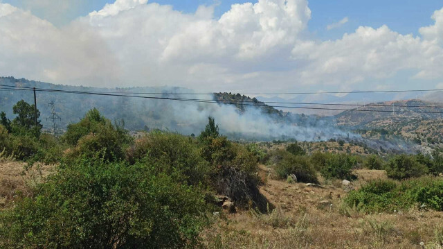 Bölgeye yakın maden işletmelerinin su ikmal araçları sevk edildi.