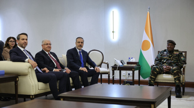 Le Général Abdourahamane Tiani, Président du CNSP du Niger, rencontre les ministres des Affaires étrangères, de la Défense nationale et de l'Énergie et des Ressources naturelles le 17 juillet 2024.