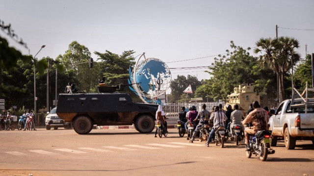 Le 16 juillet, 173 Burkinabè ont été refoulés de la Côte d'Ivoire et accueillis à Yendéré, à la frontière. Le gouvernement burkinabè, sous les instructions du Capitaine Ibrahim Traoré, a dépêché une mission pour assurer un accueil digne à ces compatriotes. 