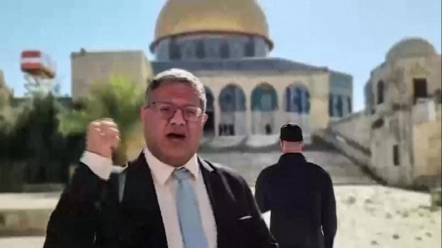 Le ministre israélien de la Sécurité nationale, Itamar Ben Gvir, s'exprimant dans l'enceinte de la mosquée Al-Aqsa à Jérusalem, le 17 juillet 2024.