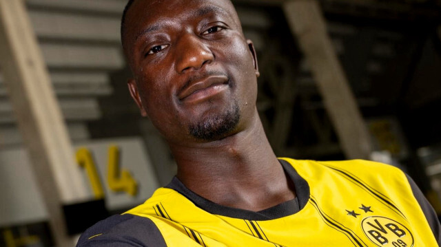 Le joueur guinéen Serhou Guirassy signe officiellement au club allemand du Borussia Dortmund, le 18 juillet 2024.