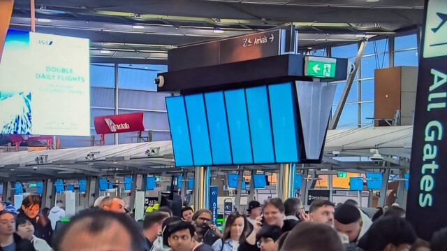 Les écrans d'affichage des vols de l'aéroport de Sydney.