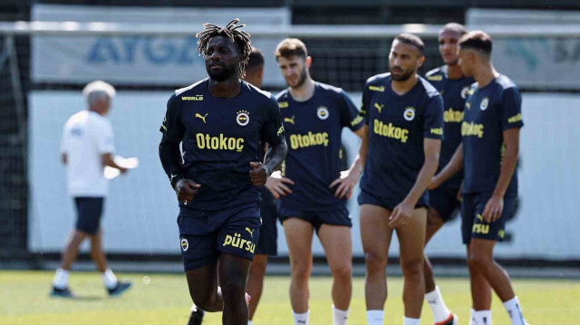 Fenerbahçe a terminé aujourd'hui sa préparation pour le match de la première manche du deuxième tour de qualification de l'UEFA Champions League qu'il disputera le 23/07/2024 à l'extérieur contre le club suisse de Lugano. 
