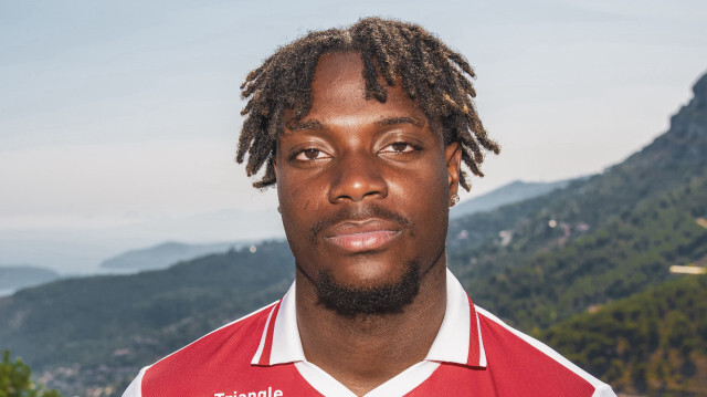 Le joueur franco-nigérian George Ilenikhena rejoint l'AS Monaco, le 25 juillet 2024.