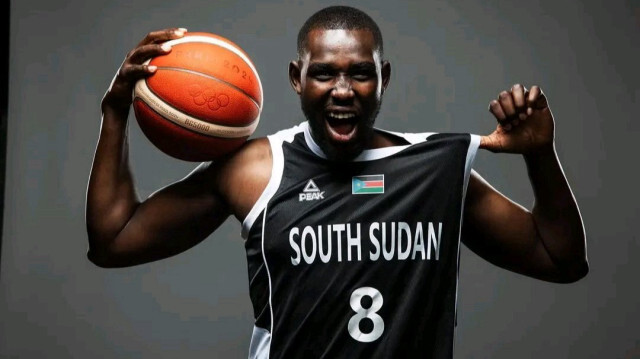 Le capitaine de l'équipe de basketball du Soudan du Sud, Kuany Kuany.