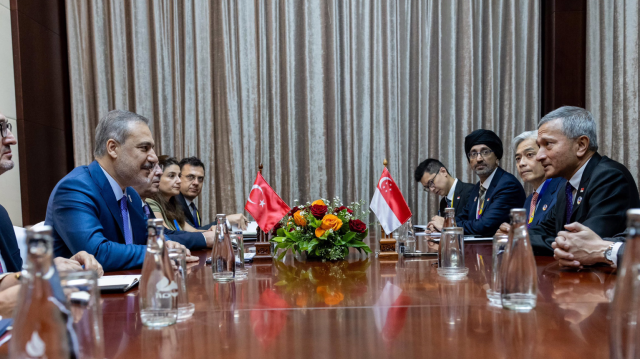 Le ministre des affaires étrangères, Hakan Fidan, a rencontré son homologue singapourien, Vivian Balakrishnan, à Vienne, en marge de la réunion de partenariat du dialogue sectoriel Türkiye-ASEAN, le 26 juillet 2024.