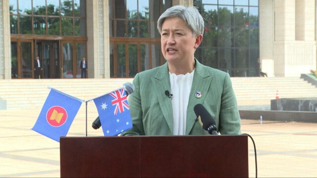 Penny Wong se prononce lors d'une réunion des ministres des affaires étrangères de l'Association des nations de l'Asie du Sud-Est (ANASE), où la crise en Birmanie, membre de l'ANASE, a divisé l'organisation, le 27 juillet 2024.