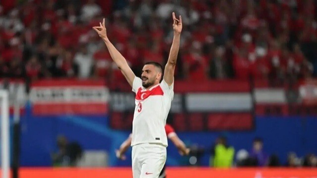 Milli futbolcu Merih Demiral, Avusturya maçında iki gol kaydetti.
