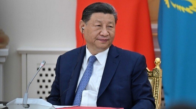 Le président kazakh Kassym-Jomart Tokayev (non photographié) et le président chinois Xi Jinping en visite tiennent un briefing pour les représentants des médias à la suite de leurs entretiens à Astana, le 3 juillet 2024.
