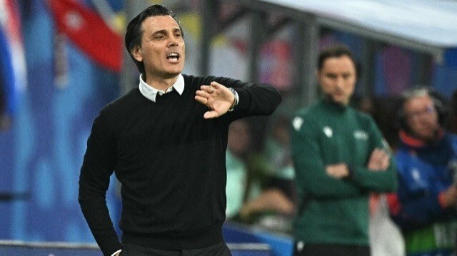 Le sélectionneur italien de la Türkiye, Vincenzo Montella, lors des huitièmes de finale de l'Euro 2024 entre l'Autriche et la Türkiye, au stade de Leipzig, le 2 juillet 2024.