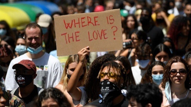 Les Espagnols représentent 62,1 % du nombre total des victimes de crimes de haine, alors que les Marocains et les Colombiens occupent la première place parmi les victimes étrangères de ce genre de crimes.