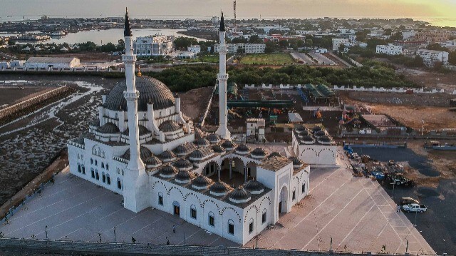 Türkiye'nin desteğiyle inşa edilen Cibuti'nin en büyük camisi