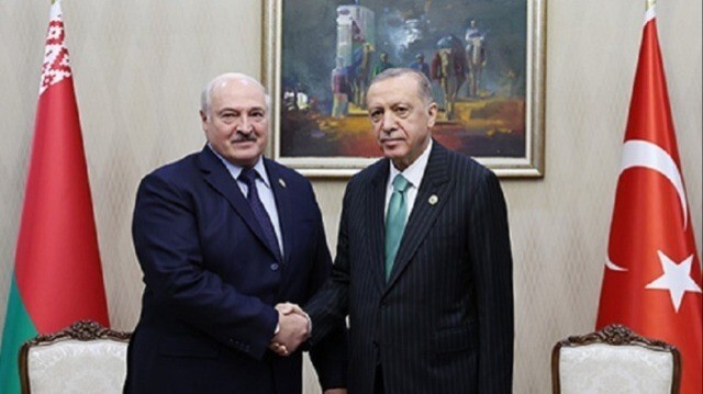 أردوغان يلتقي نظيره البيلاروسي في أستانة
