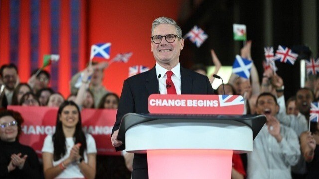 Le chef du parti travailliste britannique, Keir Starmer, prononce un discours lors d'un rassemblement de victoire à la Tate Modern à Londres, le 5 juillet 2024.