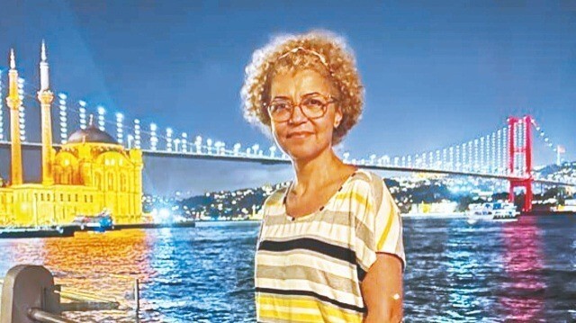 Hilal Çelenk