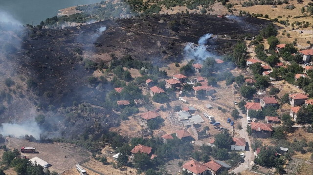 Kızılcahamam'da örtü yangını