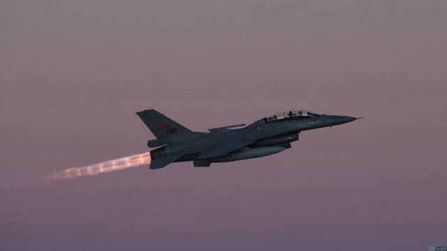 Un avion de combat F-16 à l'aéroport de Bodø, en Norvège, le 3 janvier 2024.