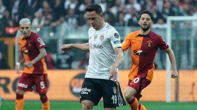 Amir Hadziahmetovic, Beşiktaş'a Konyaspor'dan transfer olmuştu.