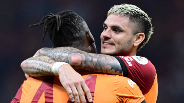 Icardi ve Batshuayi gol sevincini birlikte yaşadı.