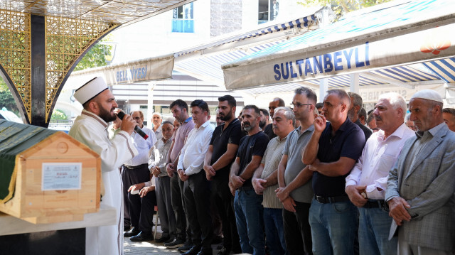 Tuzla'da göçükte hayatını kaybeden işçinin cenazesi Bingöl'e gönderildi