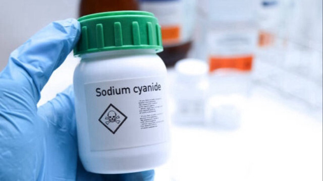 Du cyanure de sodium, une substance toxique pouvant être mortelle.